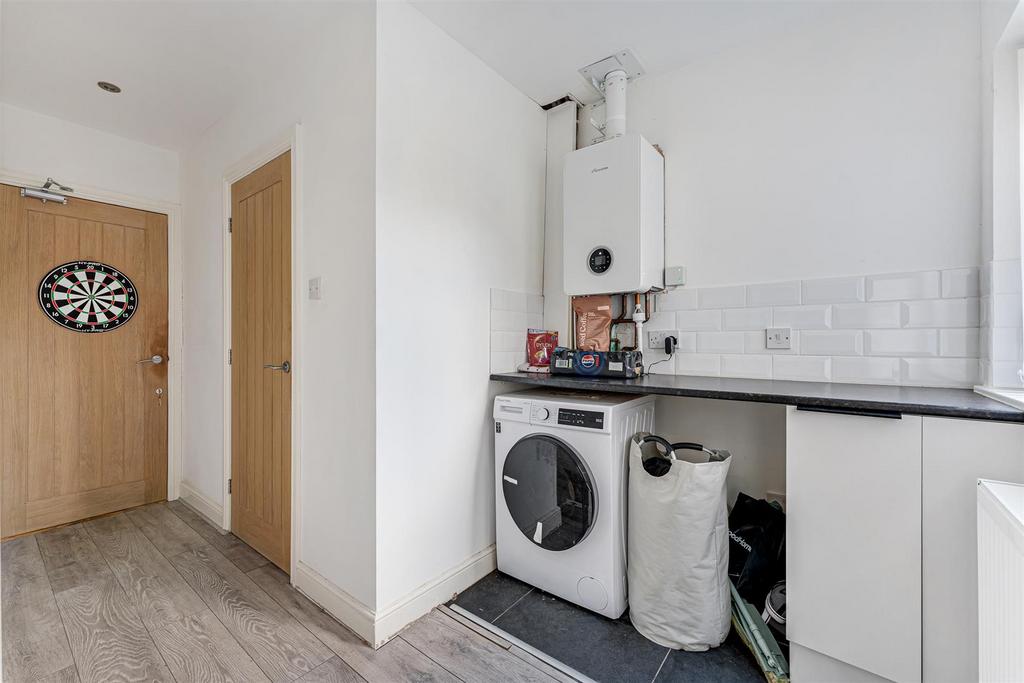 33 Amanda Road utility.jpg