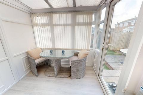 3 bedroom end of terrace house for sale, Oxley Gardens, Stanford-Le-Hope, Essex, SS17