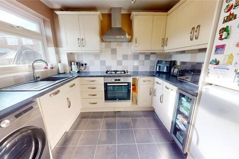 3 bedroom end of terrace house for sale, Oxley Gardens, Stanford-Le-Hope, Essex, SS17