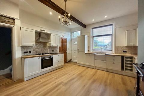 4 bedroom terraced house for sale, Church Street, Oxenhope, Keighley, BD22