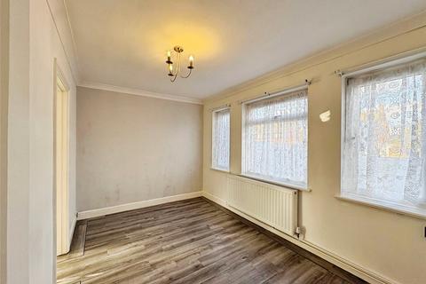 3 bedroom semi-detached house to rent, Maidenbower Avenue, Bedfordshire LU6