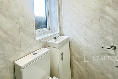 undefined, Rochford Drive, Luton, Bedfordshire, LU2