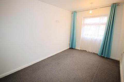 undefined, Trinity Road, Luton