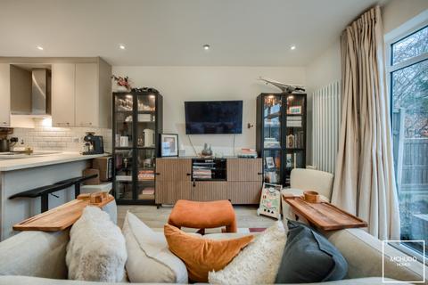 2 bedroom terraced house for sale, North Pathway, Harborne B17
