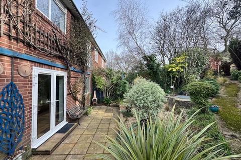 3 bedroom semi-detached house for sale, East Howe Lane, Bournemouth
