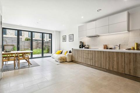 5 bedroom terraced house for sale, Beatrice Place, London SW19