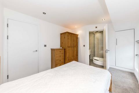 2 bedroom flat to rent, Myrdle Street, London E1