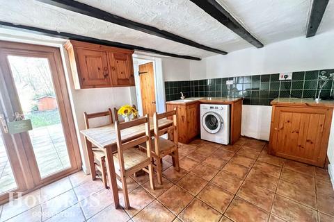2 bedroom cottage for sale, Mill Road, Burgh Castle