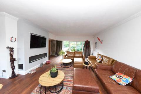 undefined, Beaks Hill Road, Birmingham B38