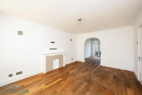 3 bedroom semi-detached house to rent, Hove, East Sussex BN3
