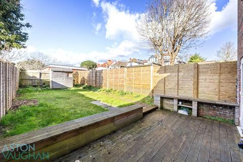 3 bedroom semi-detached house to rent, Hove, East Sussex BN3