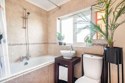 1 bedroom flat for sale, Eleanor Road, Waltham Cross