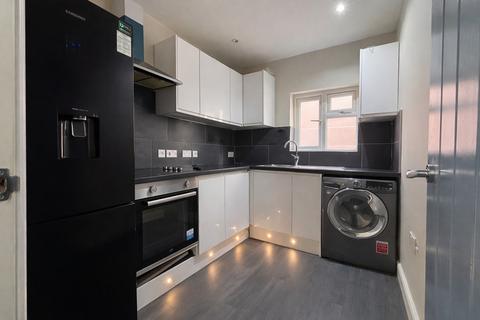 1 bedroom flat to rent, 1 Bedroom Flat To Let - HP11