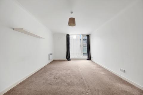 1 bedroom flat for sale, Boardwalk Place, E14