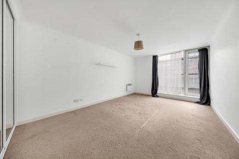 1 bedroom flat for sale, Boardwalk Place, E14