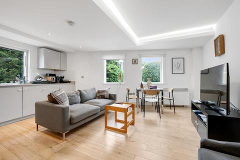 2 bedroom flat to rent, Ostro House, Finchley Road, London