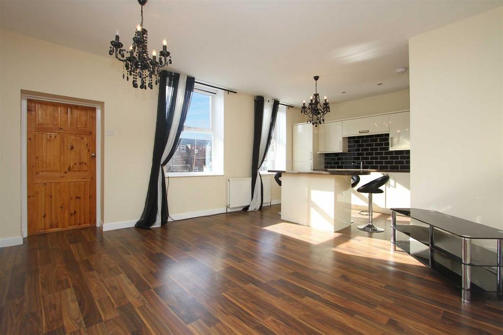 Living Room / Kitchen