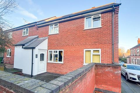 3 bedroom house to rent, High Street, Leicester LE19