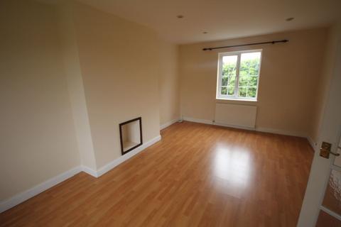 3 bedroom house to rent, Kingston Avenue, Yiewsley, UB7