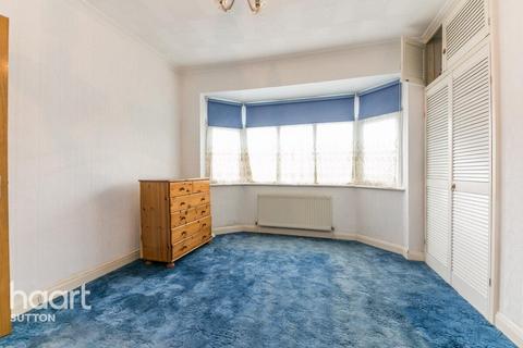 1 bedroom in a house share to rent, Connaught Road, SUTTON