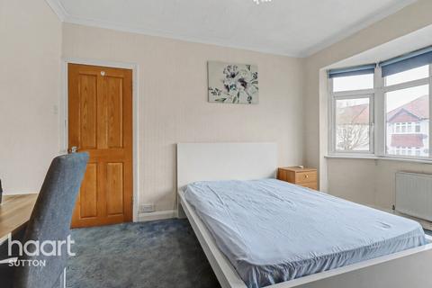 1 bedroom in a house share to rent, Connaught Road, SUTTON