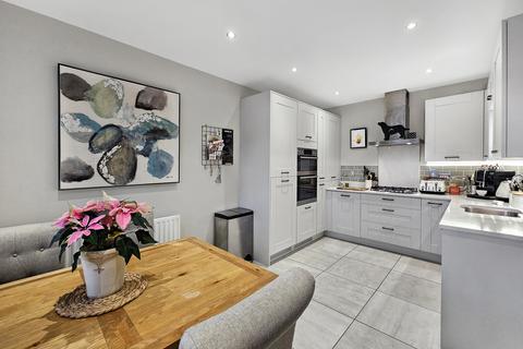 4 bedroom end of terrace house for sale, Hauxton CB22