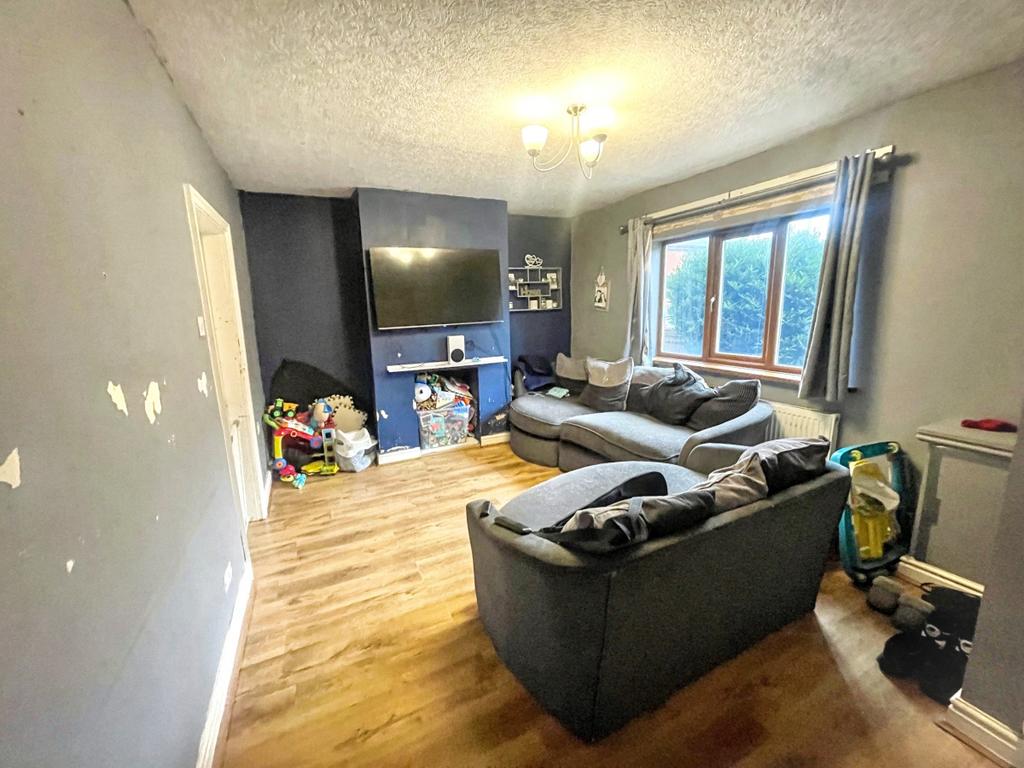 6 Stanifield Lane