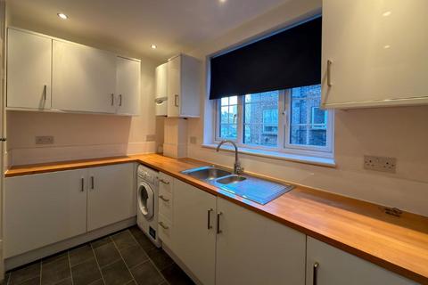 2 bedroom flat for sale, 20 Kings Court, Kings Drive, Wembley, Middlesex, HA9 9ES