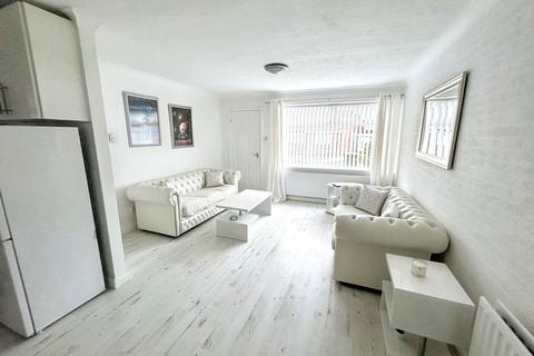2 bedroom apartment for sale, Coalway Lane, Whickham, Newcastle upon Tyne, Tyne and Wear, NE16 4BX