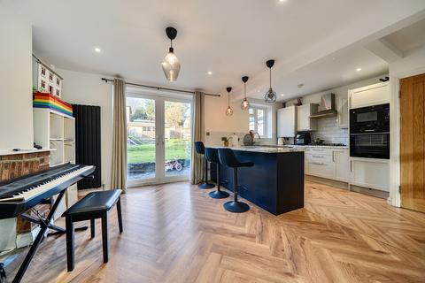 3 bedroom semi-detached house for sale, Riverdale Road, Erith