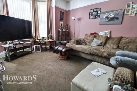 5 bedroom semi-detached house for sale, Caister Road, Great Yarmouth