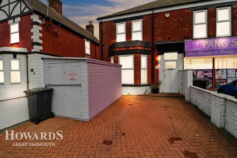 5 bedroom semi-detached house for sale, Caister Road, Great Yarmouth