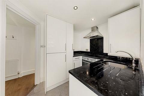2 bedroom flat for sale, Landor Road, London SW9