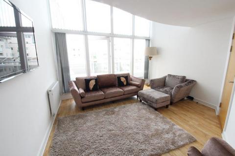 3 bedroom flat to rent, Royal Quay, Liverpool L3