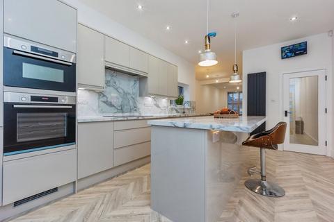 6 bedroom semi-detached house for sale, Brundretts Road, Manchester M21