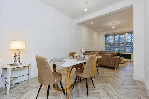 6 bedroom semi-detached house for sale, Brundretts Road, Manchester M21