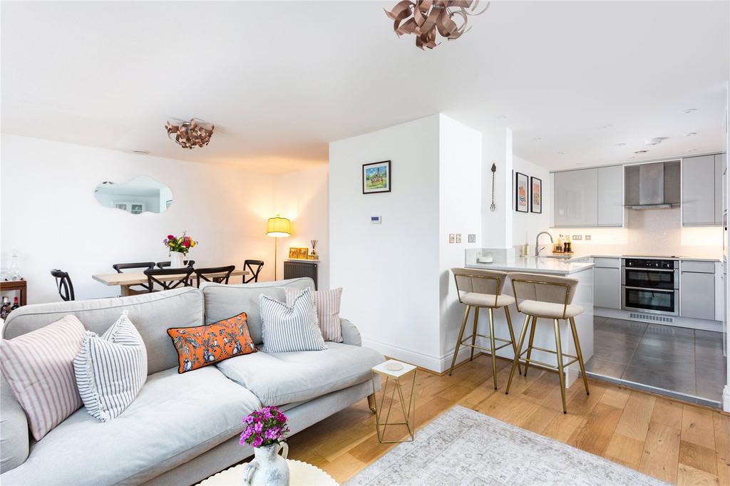 Living/Kitchen