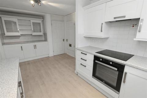 2 bedroom apartment to rent, Red Road, Borehamwood