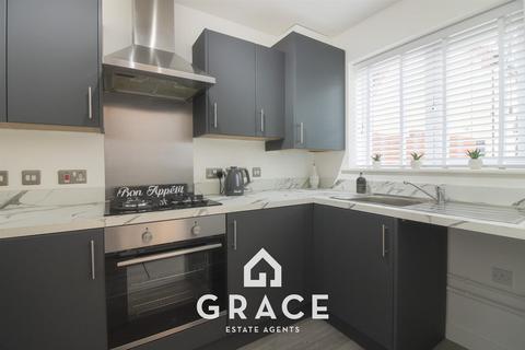 2 bedroom semi-detached house for sale, Malkin Close, Ipswich