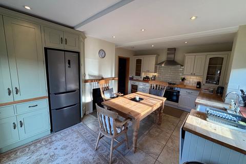 undefined, Petworth Road, Chiddingfold GU8