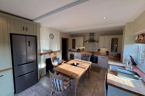 undefined, Petworth Road, Chiddingfold GU8