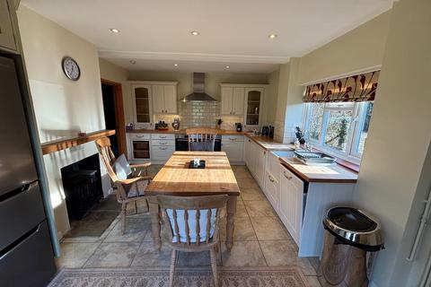 undefined, Petworth Road, Chiddingfold GU8