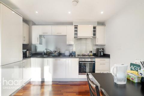 1 bedroom apartment for sale, Uxbridge Road, LONDON
