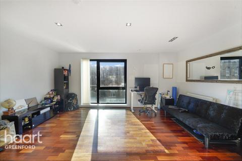 1 bedroom apartment for sale, Uxbridge Road, LONDON