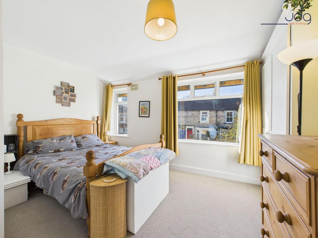 Double Bedroom 1 with built in storage