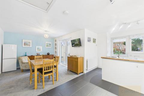 3 bedroom semi-detached bungalow for sale, Cavendish Avenue, Churchdown, Gloucester