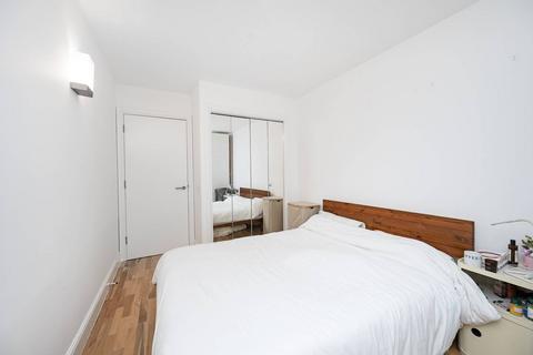 1 bedroom flat to rent, Plumbers Row, Aldgate, London, E1
