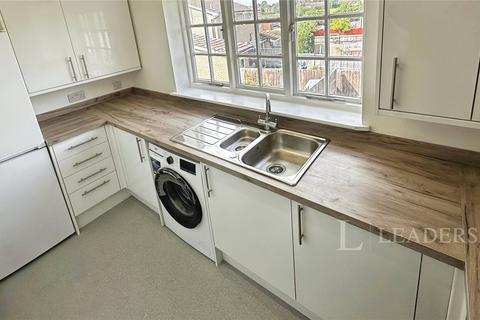 undefined, Rochford Drive, Luton, Bedfordshire, LU2