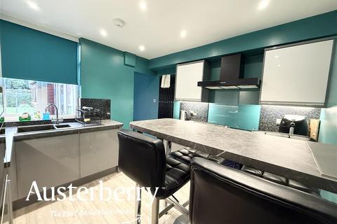 3 bedroom townhouse for sale, Wolseley Road, Stoke-On-Trent ST4