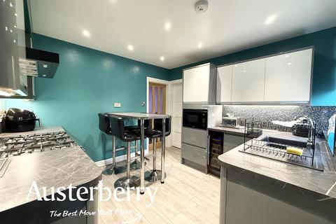 3 bedroom townhouse for sale, Wolseley Road, Stoke-On-Trent ST4